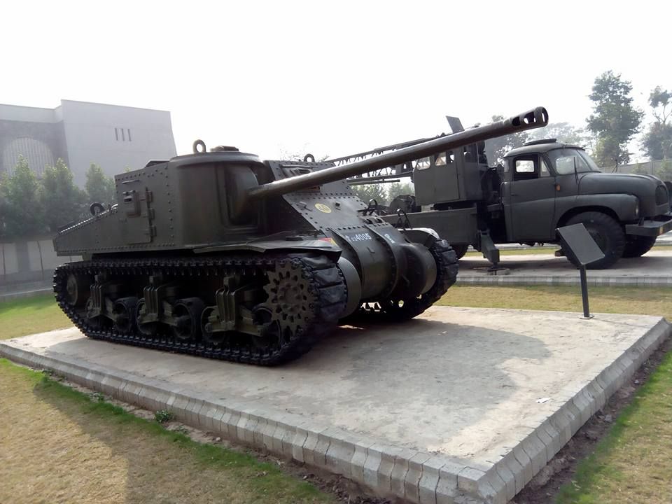M3 Lancer modificado en el Museo Militar de Lahore, Pakistán 
