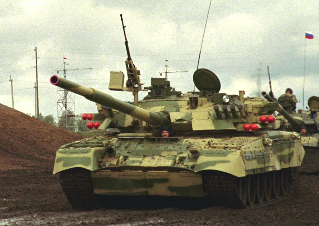 T-80UM2 APS