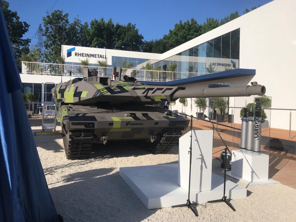 MBT KF51 Panther expuesto en el Eurosatory