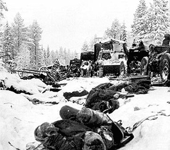 Convoy soviético congelado durante la Guerra de Invierno