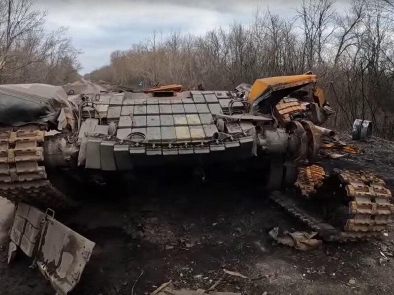 T-72 destruido cerca a Bakhmut