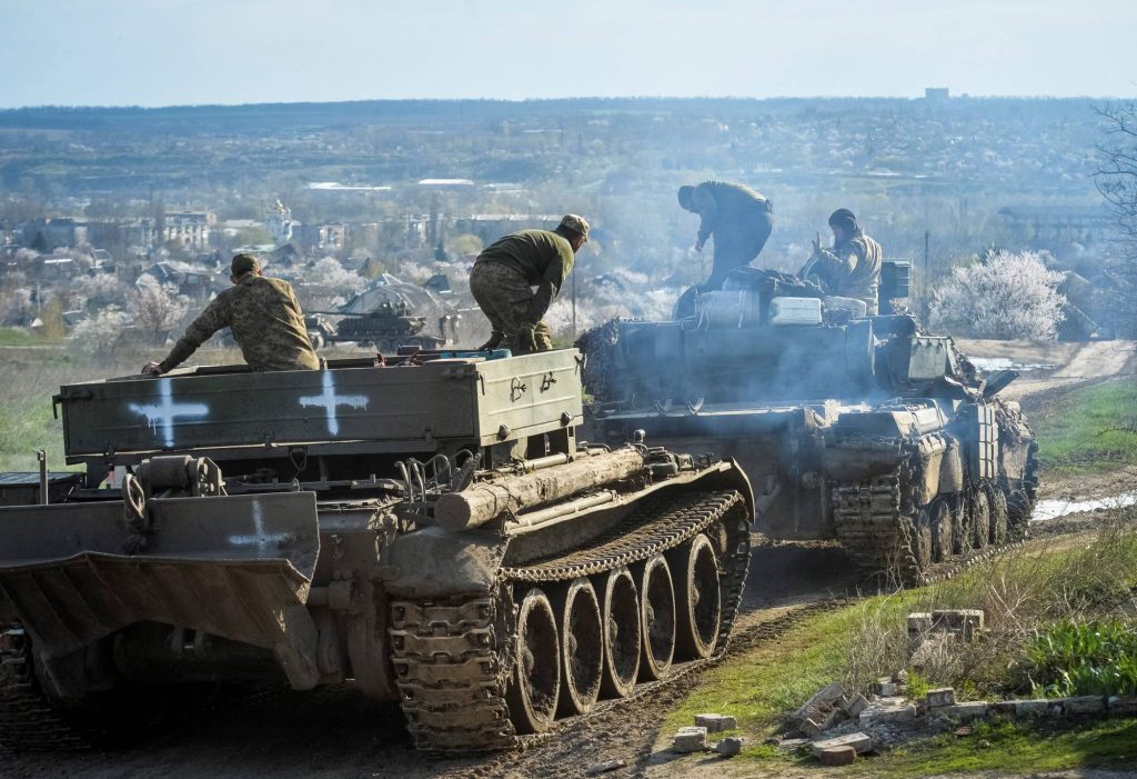Tanques ucranianos en Chasiv Yar